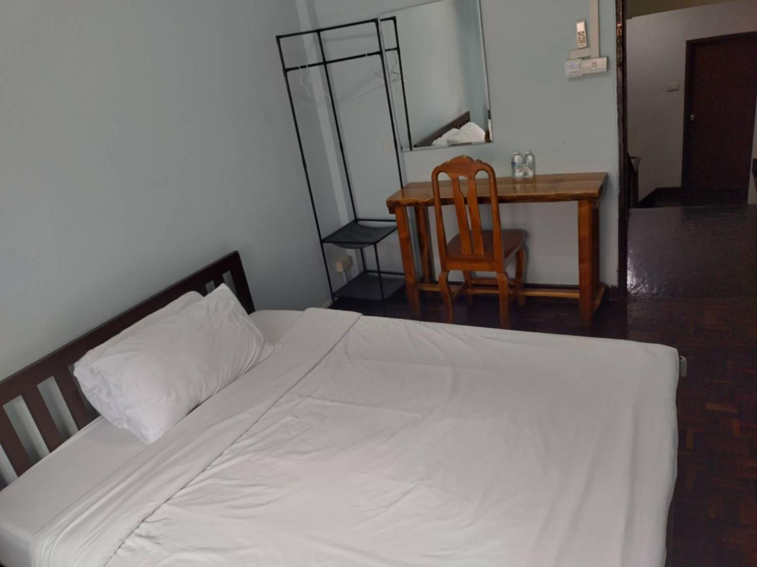 Stay Hostel Bangkok Exterior photo