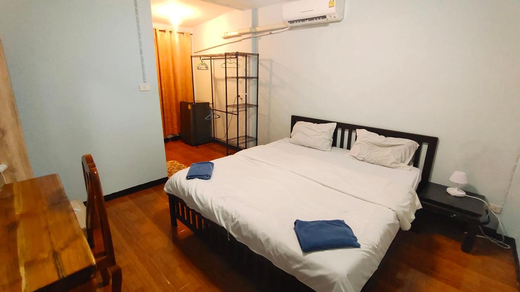 Stay Hostel Bangkok Exterior photo