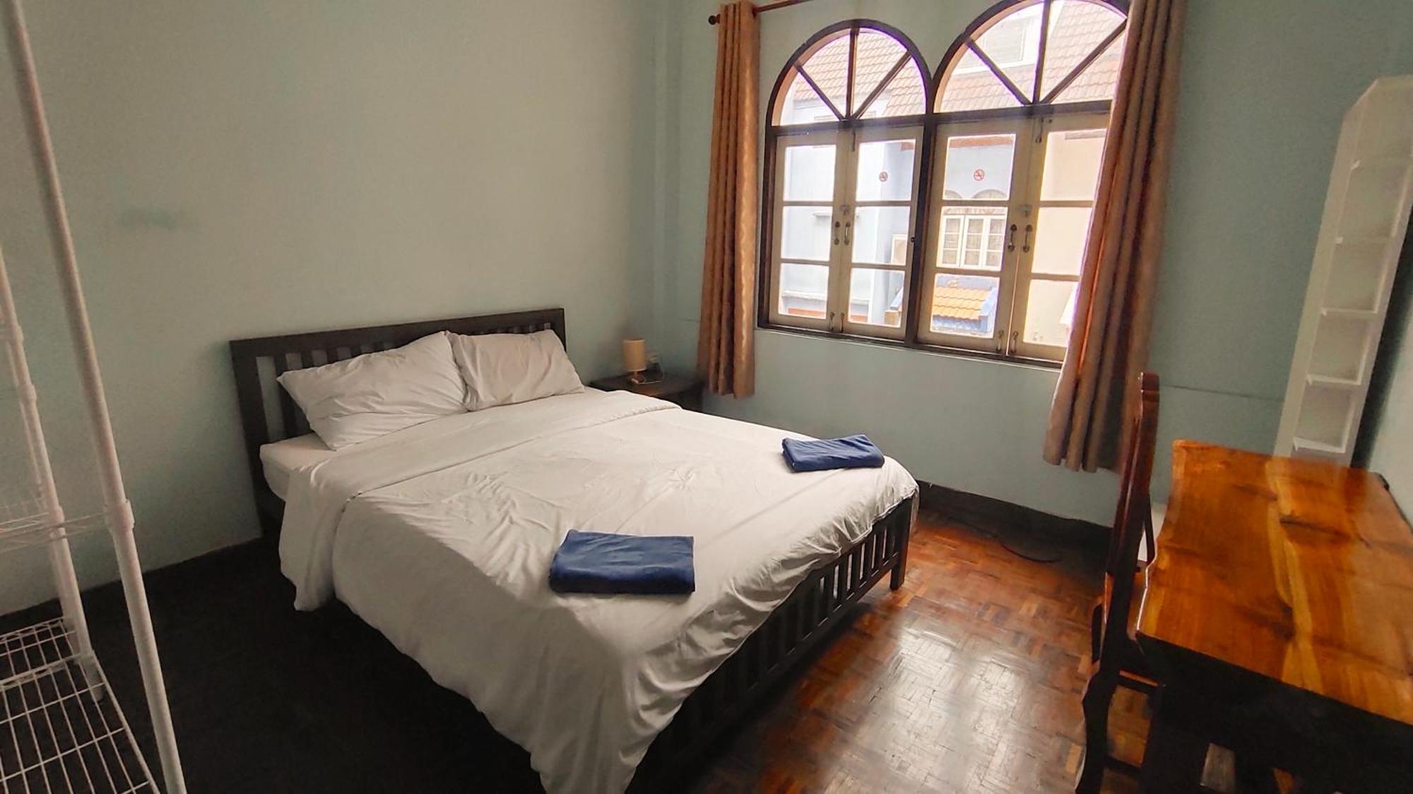 Stay Hostel Bangkok Exterior photo